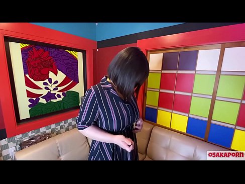 ❤️ Japansk cutie med store bryster onanerer med sexlegetøj og får en orgasme. Hun fortæller i et interview om sin kneppeoplevelse. Kæmpe bryster og behårede fisse stønner højt. Osakaporn ☑ Porno fb at da.porno-fuq.ru ❌